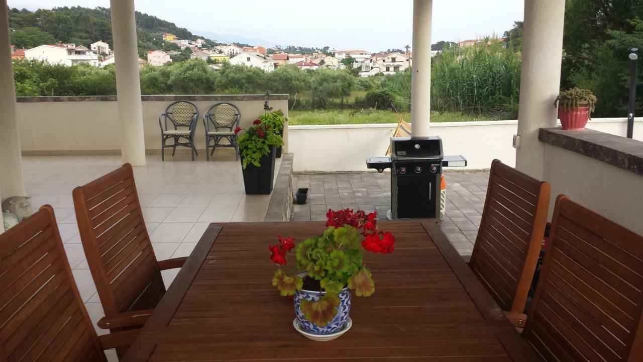 Nina Villa Rab Town Buitenkant foto