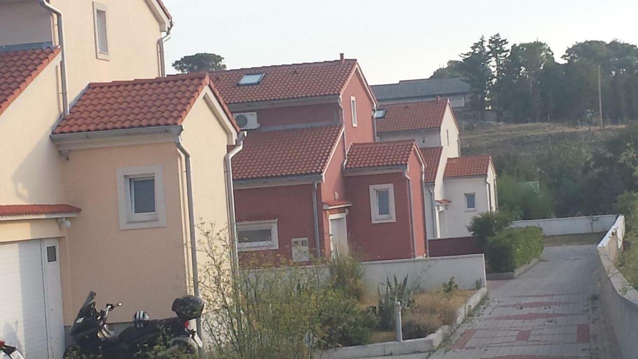 Nina Villa Rab Town Buitenkant foto