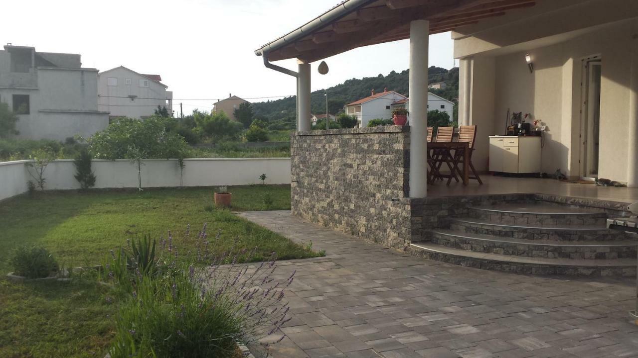 Nina Villa Rab Town Buitenkant foto