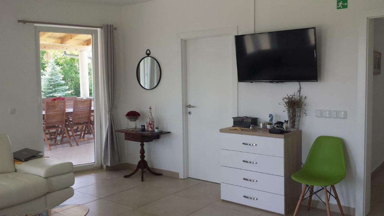 Nina Villa Rab Town Buitenkant foto